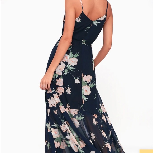 Lulu’s floral maxi dress - Picture 3 of 7